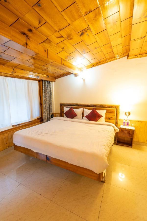 Holiday Home International -Vivaan Stays Manāli Екстериор снимка