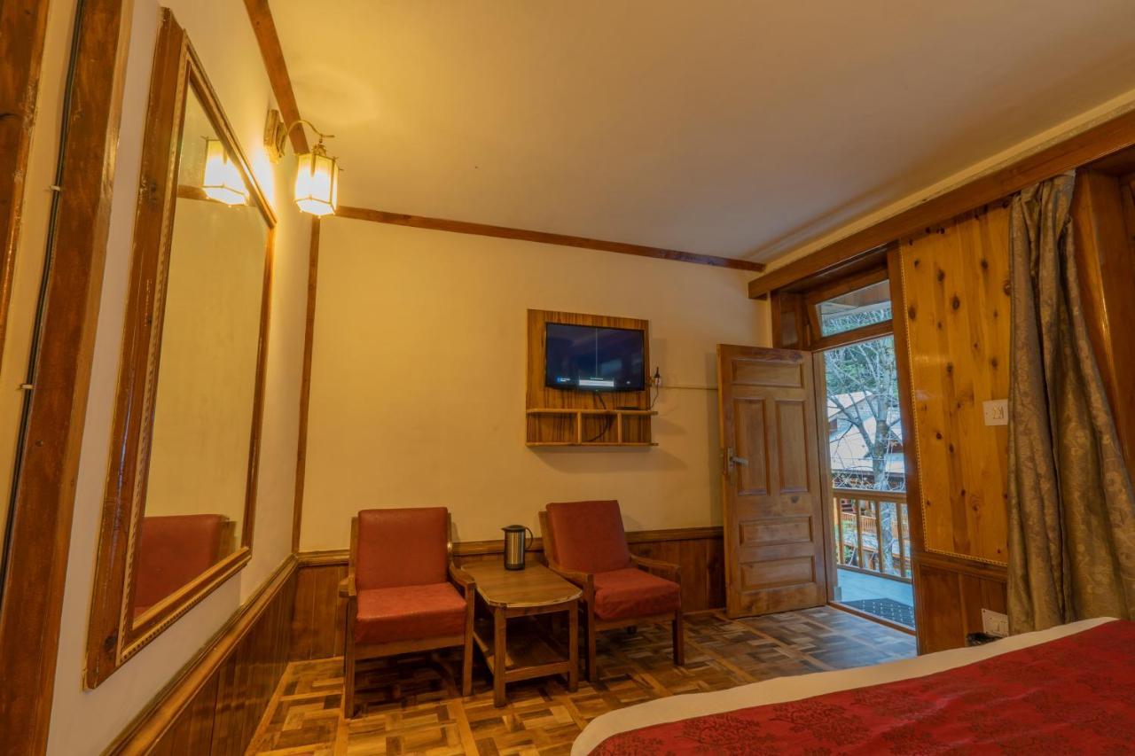 Holiday Home International -Vivaan Stays Manāli Екстериор снимка