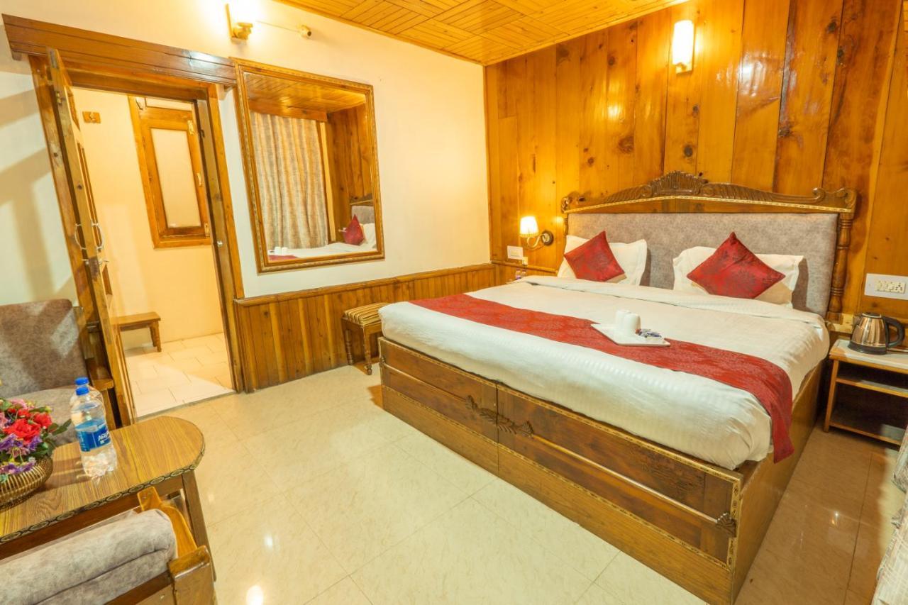 Holiday Home International -Vivaan Stays Manāli Екстериор снимка