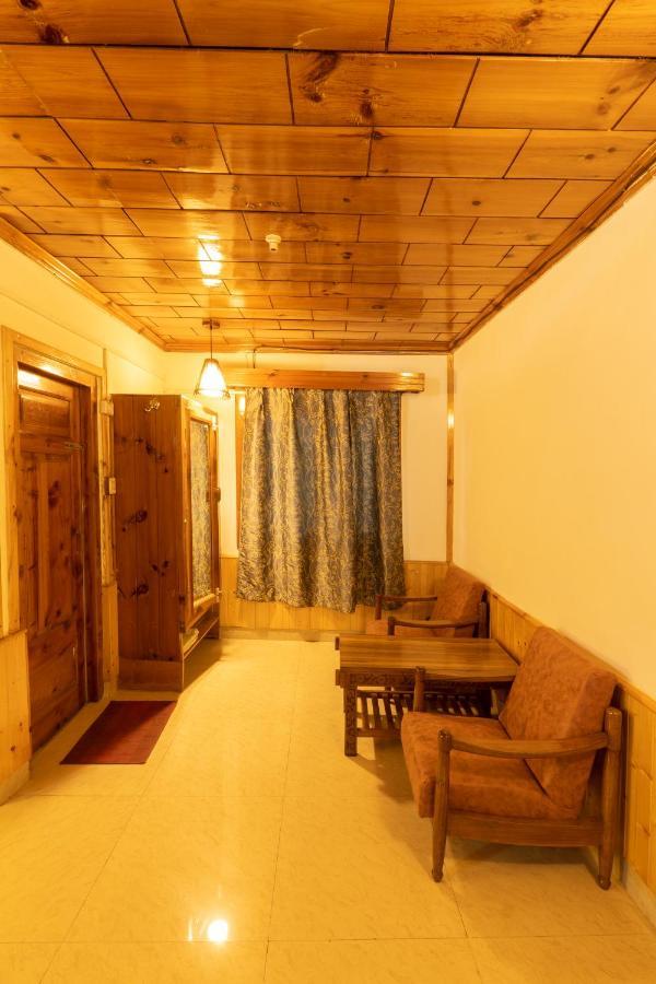 Holiday Home International -Vivaan Stays Manāli Екстериор снимка