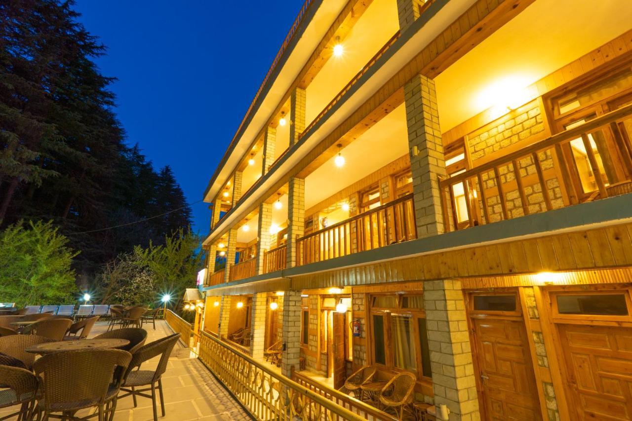 Holiday Home International -Vivaan Stays Manāli Екстериор снимка