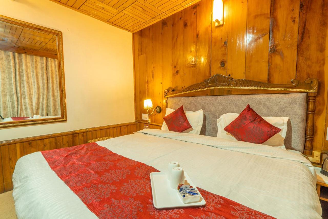 Holiday Home International -Vivaan Stays Manāli Екстериор снимка