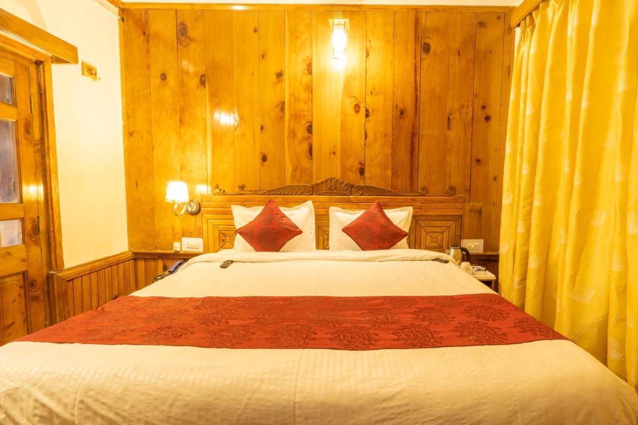 Holiday Home International -Vivaan Stays Manāli Екстериор снимка