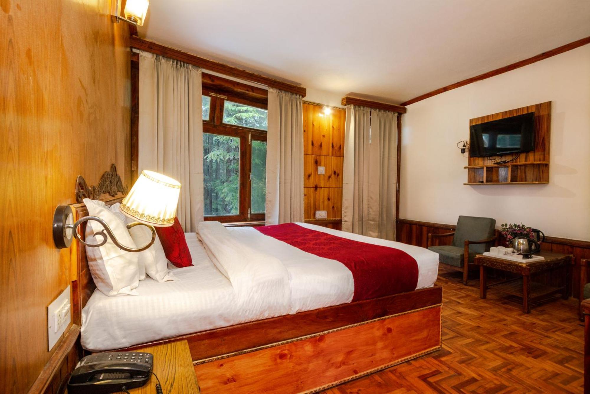 Holiday Home International -Vivaan Stays Manāli Екстериор снимка